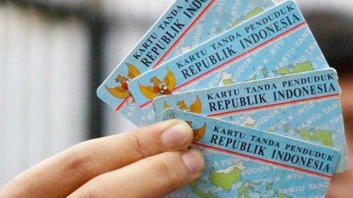 Apa Perbedaan Foto KTP Berlatar Biru dan Merah? Simak Penjelasan Lengkapnya!