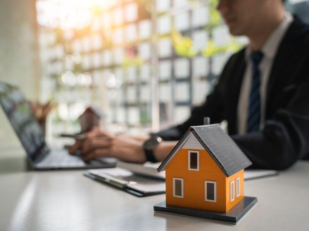 7 Cara Jual Rumah Online Efektif dan Cepat - Sinar Mas Land