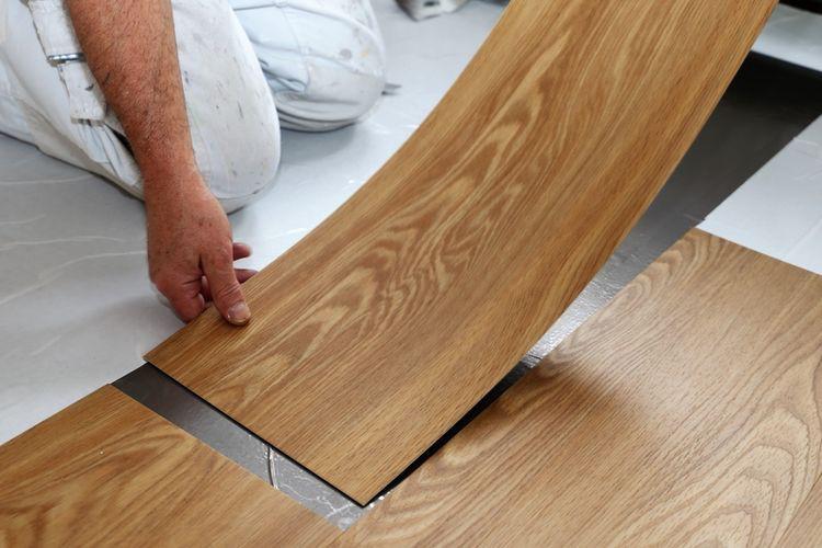 tips memilih lantai vinyl, lantai vinyl awet