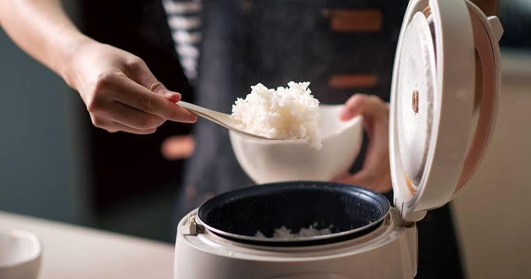 8 Rekomendasi Rice Cooker Terbaik Anti Lengket