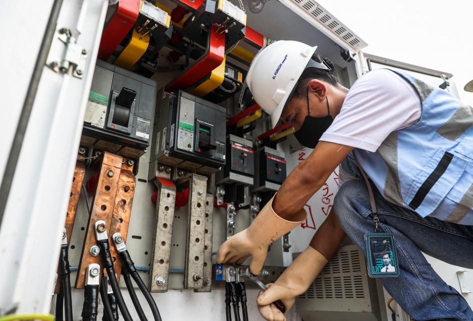 komplain pln, layanan pengaduan pln, pengaduan pln, customer service pln, nomor call center pln, keluhan pln