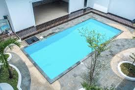 Kolam Renang di Rumah Bocor? Ini Cara Mengatasinya!