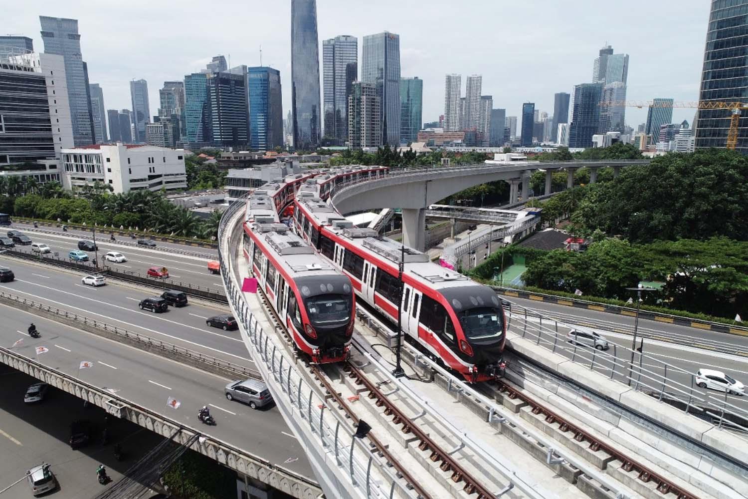 3 Stasiun LRT Jabodebek dengan Akses KRL & Whoosh, Wajib Tahu!