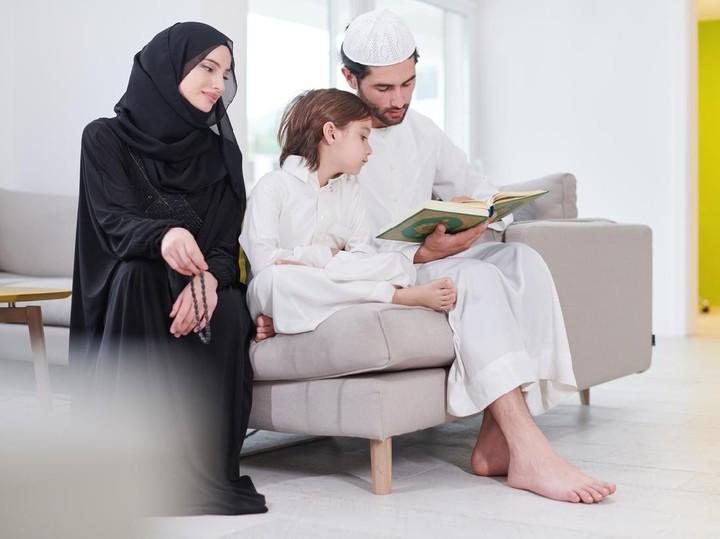 5 Peran Istri Saat Bulan Puasa Ramadan