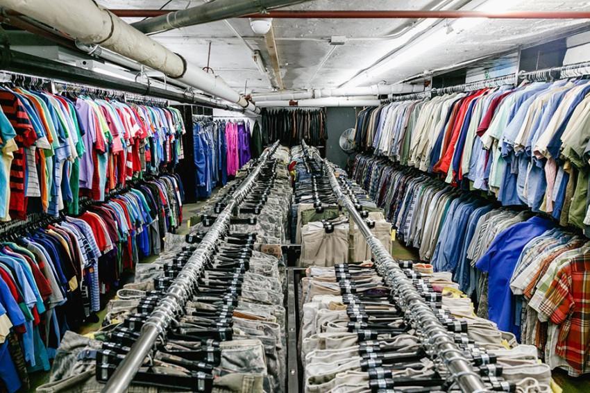 7 Tempat Thrifting Jakarta yang Wajib Dikunjungi - Sinar Mas Land