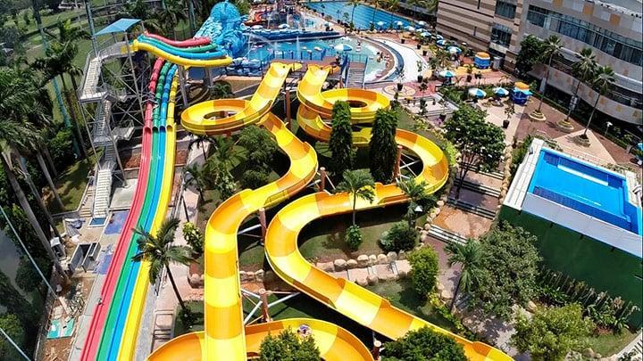 5 Kolam Renang di Jakarta Selatan Terbaik yang Seru - Sinar Mas Land
