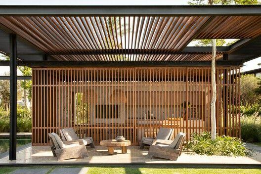 6 Inspirasi Model Teras Rumah Terbaru yang Kekinian dan Elegan - Sinar Mas Land