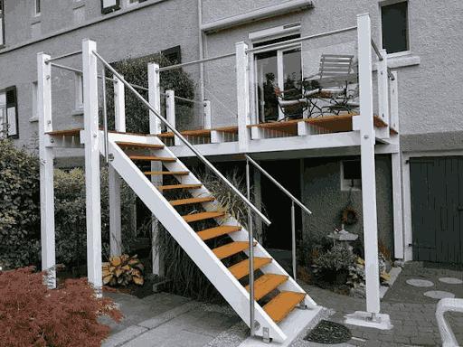 Tips Memilih Tangga Balkon Minimalis untuk Hunian Impianmu - Sinar Mas Land