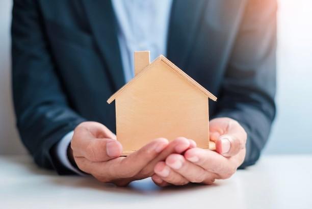 Beli properti mending cash atau KPR?