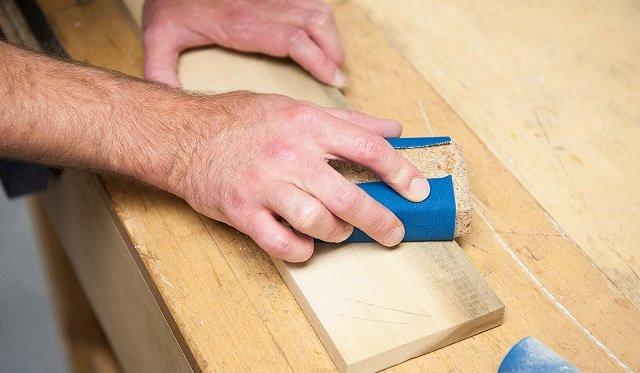 cara amplas pintu kayu secara manual