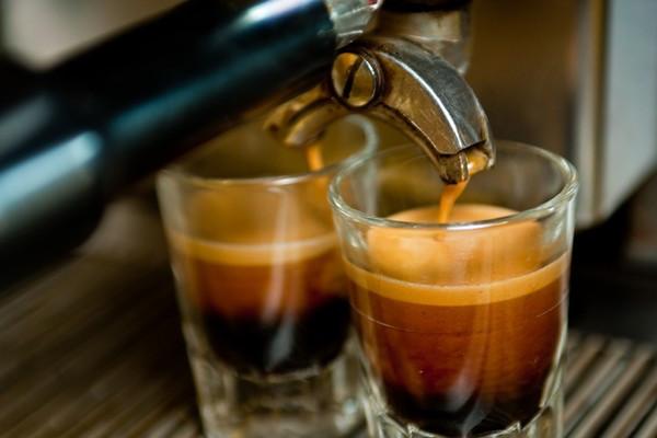 mesin espresso rumahan terbaik, kopi, cafe, latte, mesin espresso murah, mesin press kopi, rekomendasi