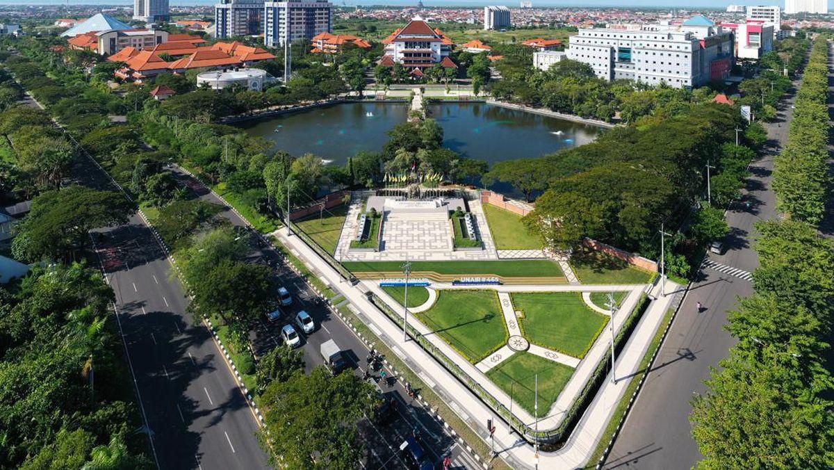 Universitas terbaik di surabaya