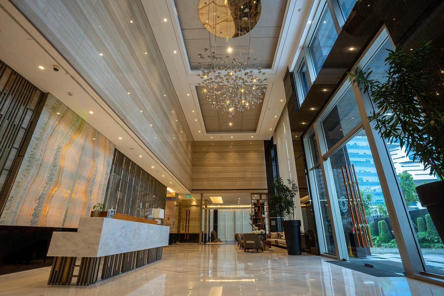 Elements jakarta